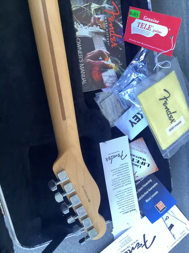 US Standard FENDER Telecaster GUITAR w/ Original Hardshell Case! in Guitars in Banff / Canmore - Image 10