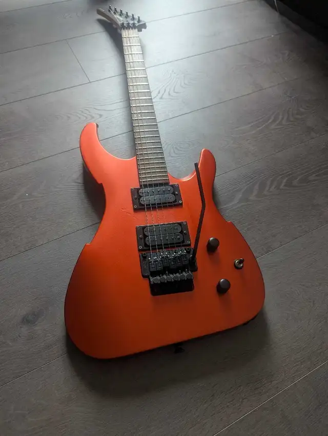 Rare Peavey V-type series guitar with excellent setup