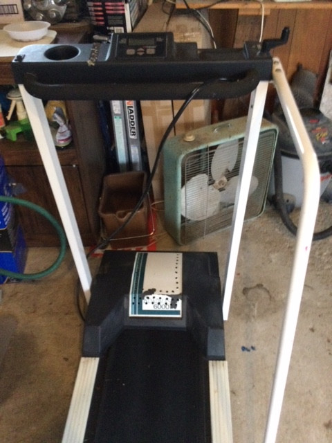 Treadmill-Roadmaster 6000 in Exercise Equipment in Leamington - Image 2