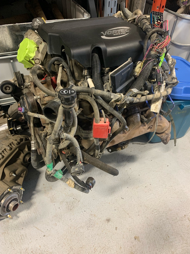 Chevy 8.1l Vortec in Engine & Engine Parts in Calgary