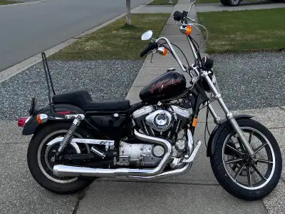 1994 Harley-Davidson Sportster 1200 $4,200 OBO 1994 Sportster 1200 with 37,606 km. Runs strong recen...