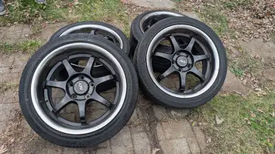 4x 17inch wheels with staggered setup Bolt pattern 5x114.3 2x 17x7.5JJ, ET48 215/45/17 Yokohama Tire...