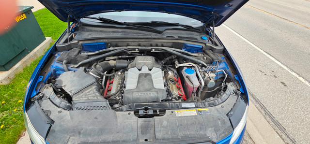 2015 Audi SQ5 - Sepang Blue in Cars & Trucks in Oakville / Halton Region - Image 2