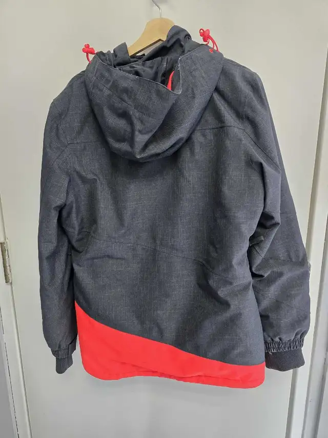 womens winter jacket  in Women's - Tops & Outerwear in Kitchener / Waterloo - Image 3