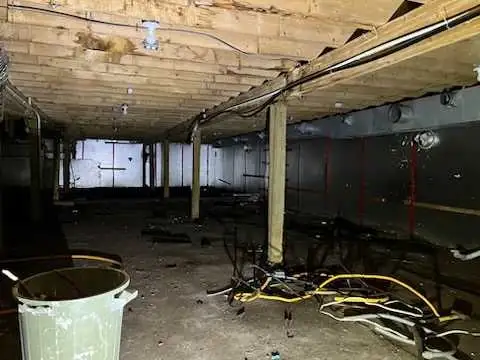 4800 sq/ft barn for rent $3500/month