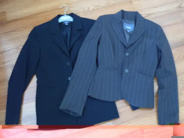 Women's Wool , Cashmere, Leather Coats/Jackets S/ XS in Women's - Tops & Outerwear in Markham / York Region - Image 11
