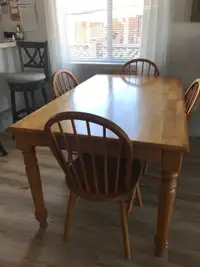 Solid wood kitchen table and 4 chairs