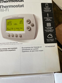 Honeywell WiFi Thermostat RTH6580WF