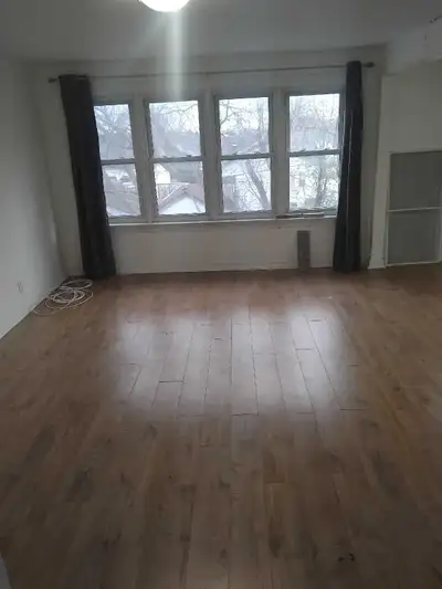 2 bedroom apartment on top floor of a triplex in Ajax. 1950 All inclusive heat, hydro, water. 1 park...