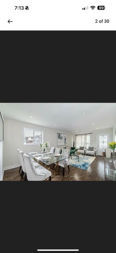 1 room available on sharing for girls/couple