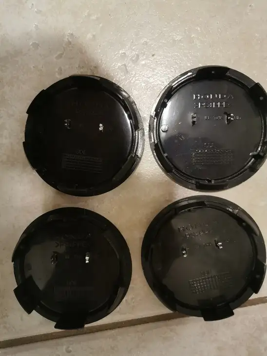 Honda black Hub caps or Wheel center caps for Orginal Honda rims in Tires & Rims in Markham / York Region - Image 3