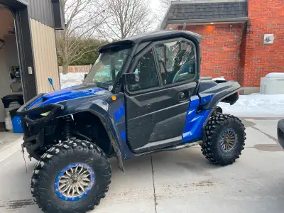 2023 Rmax 2 in excellent shape(few scratches no damage anywhere) comes with glass windows all around...