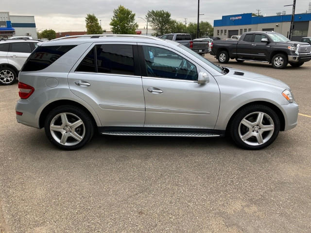 2010 Mercedes-Benz M-Class ML 550 4MATIC in Cars & Trucks in Saskatoon