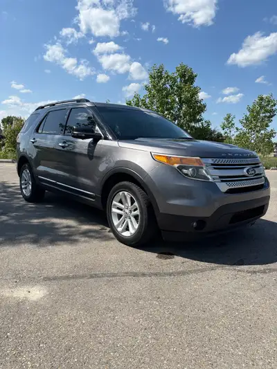 * Engine: 3.5L V6 * Transmission: Automatic * Seating: 7-Passenger * Trim: XLT Carfax available!