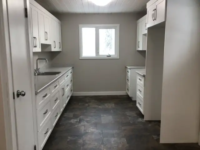 Large House For Rent in Long Term Rentals in Brandon - Image 9