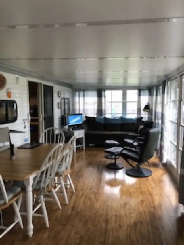 2015 36’ BHDS Camping package at Moonlight Bay on Otter Lake in Travel Trailers & Campers in Kingston - Image 8