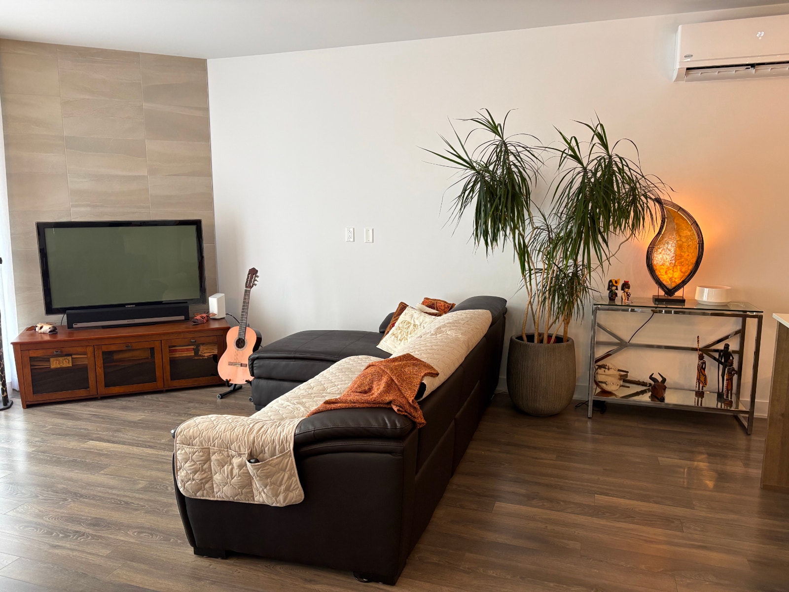 Grand condo à St-Basile-Le-Grand — photo 3