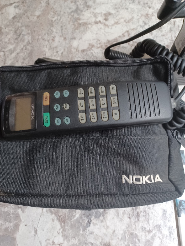 Cool Vintage 1992 LX12 Nokia Cell/Car phone in Cell Phones in Kitchener / Waterloo - Image 4