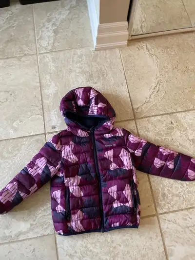 Roots warm puffer jacket 5T, View more