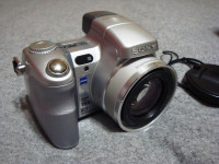 Sony DSC-H7 Cyber-shot 15X Zoom Camera - Price cut!