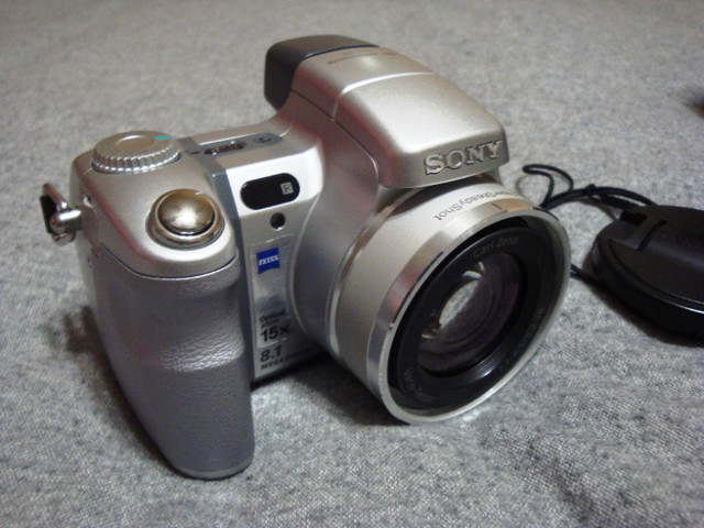 Sony DSC-H7 Cyber-shot 15X Zoom Camera - Price cut! in Cameras & Camcorders in Cranbrook