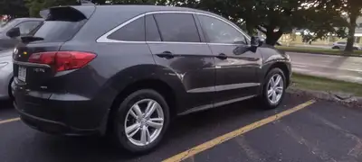 Acura RDX 2015 2 propriétaires Pneus été montés sur jantes et pneus d’hiver montés sur jantes Tapis...