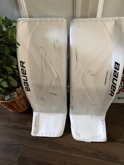 Bauer Flylite Pads and Fuse Gloves, View more