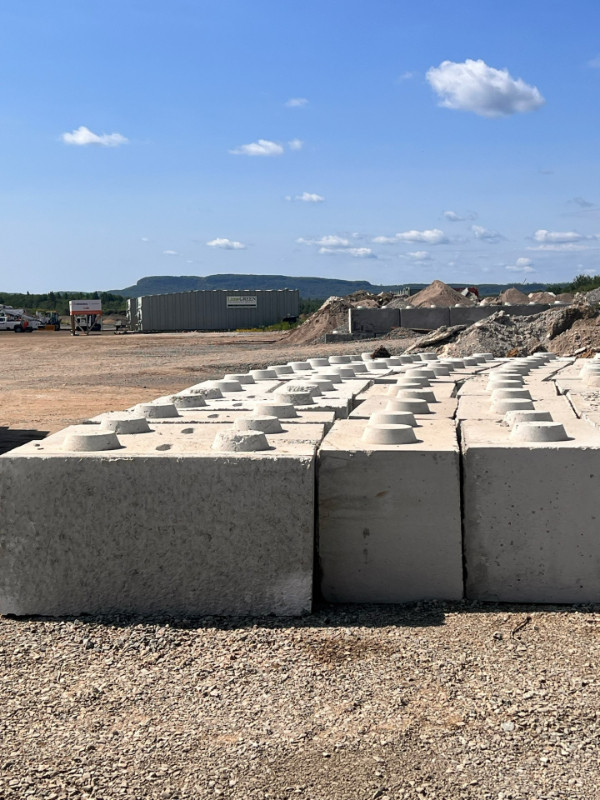 Concrete Blocks for sale Retaining Walls & Barriers Other Thunder Bay Kijiji