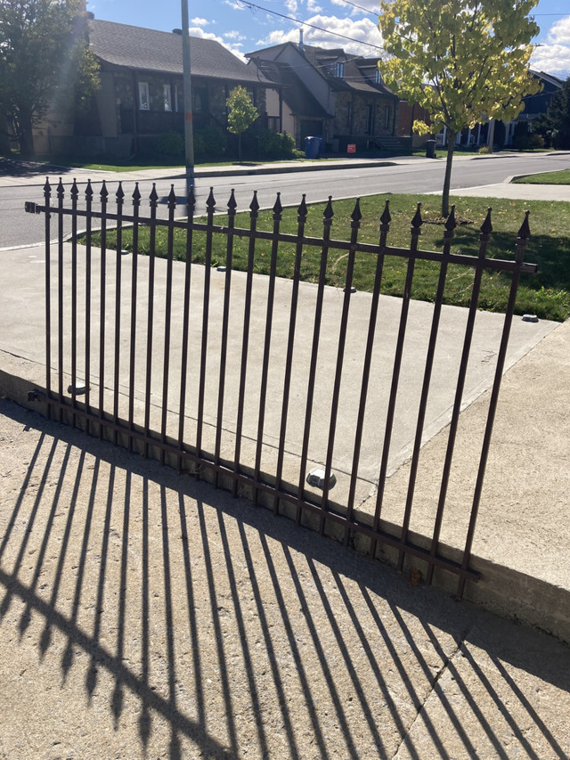 CLOTURE 132 PIED X 48 POUCES DE HAUT dans Terrasses et clôtures  à Longueuil/Rive Sud