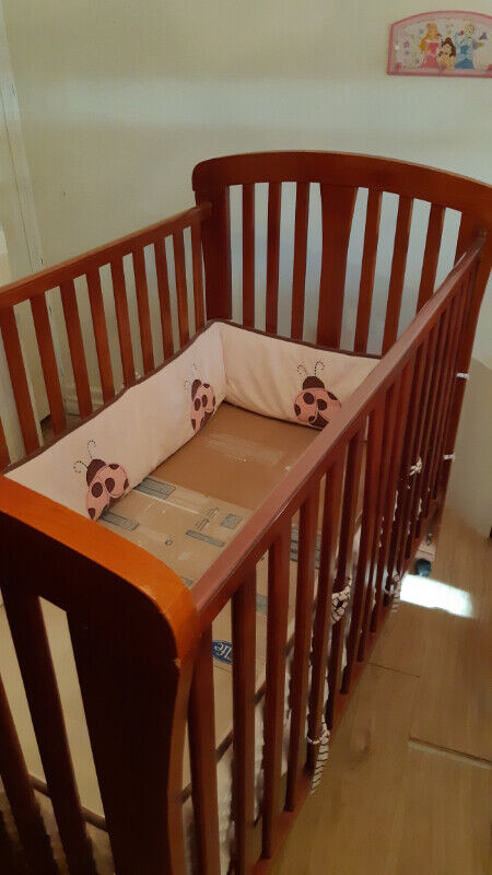 ELFE brand. One-hand Dropped  Crib plus Bumper in Cribs in City of Toronto - Image 2