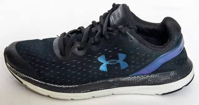 Under Armour Charged Impulse Black – Size 5Y in Kids & Youth in Kitchener / Waterloo - Image 3