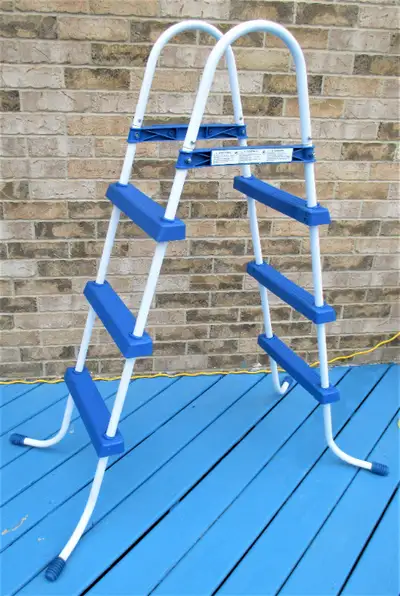 42” 3-Step Steel Frame Above Ground Swimming Pool Ladder with Non-Slip Plastic Steps for Entry and E...