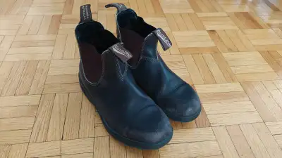Blundstone Boots - Women's Size 8 US, View more