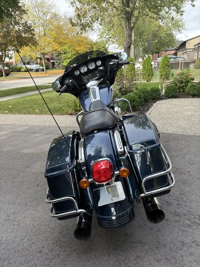 Harley Davidson StreetGlide  in Touring in Oakville / Halton Region - Image 8