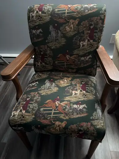 Chaise motif équestre , View more