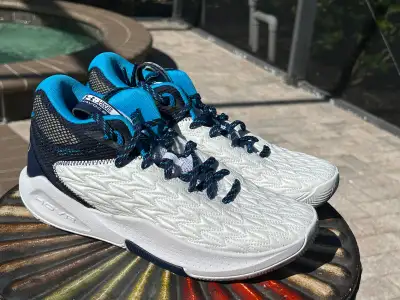 Under Armour Unisex HOVR Havoc 5 Clone Team Basketball Shoes NEW, View more