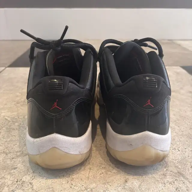 Nike Air Jordan Retro 11 Low Mens Size 13  Shoes Barely Used in Men's Shoes in City of Montréal - Image 5