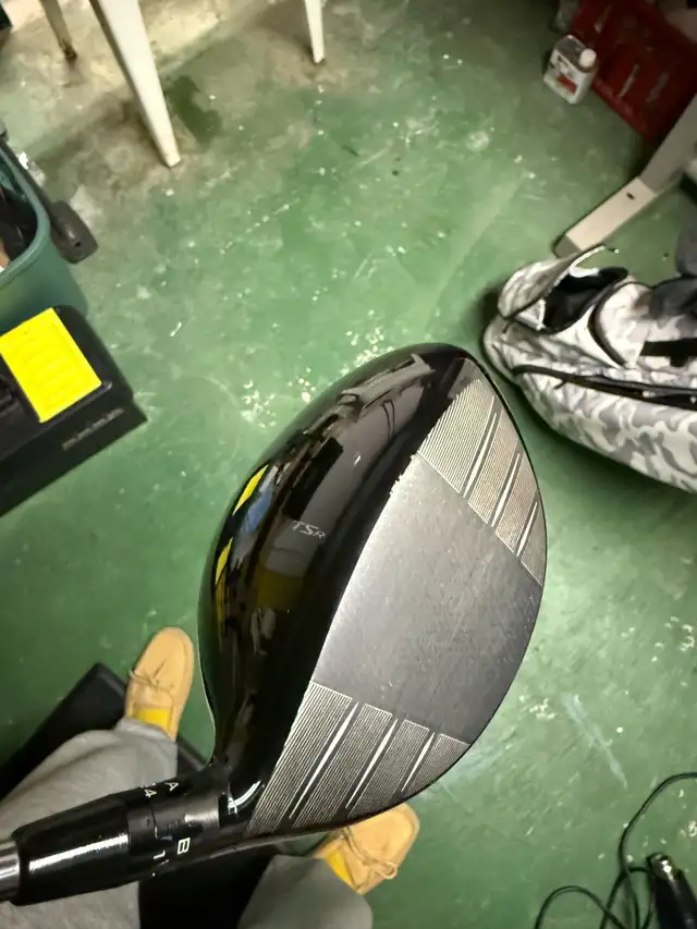Titleist TSR2 Driver LH in Golf in Hamilton - Image 4