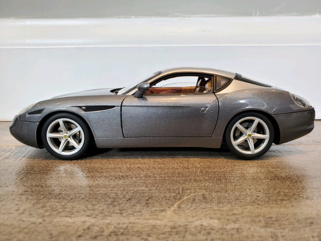 1:18 Diecast Hot Wheels Elite 2006 Ferrari 575 Zagato Grey NB in Arts & Collectibles in Kawartha Lakes
