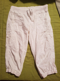Women Capri pants white