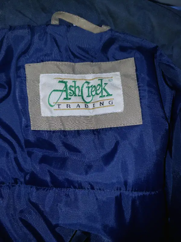 MEN'S WINTER JACKET - LARGE / VESTE D’HIVER  DOUDOUNE GRAND in Men's in Laval / North Shore - Image 9