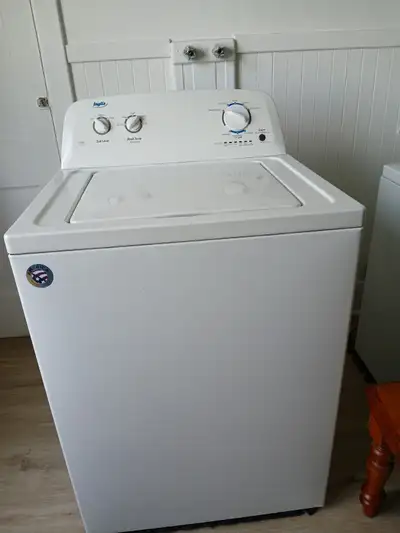 Laveuse a linge Inglis en excellent état. Simple d'utilisation