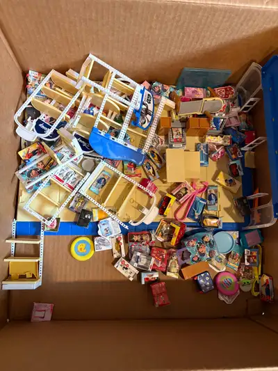 Disney mini brands store and set, View more