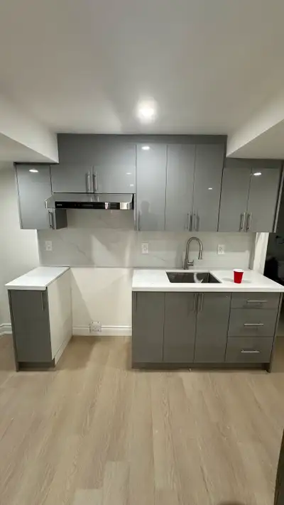 1 bedroom legal basement in Missisauga with separate entr