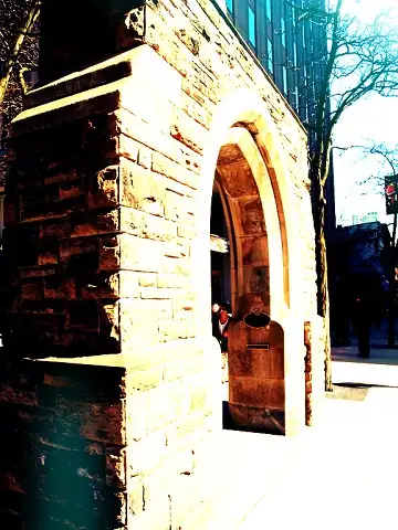 4br College/Yonge! Heart of the City! Steps to EVERYTHING!!
