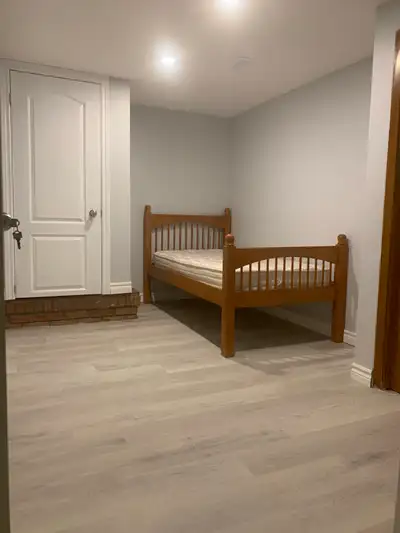 Available from April 1st for Female only. Kitchen , washroom to be shared with other Indian Girls, R...