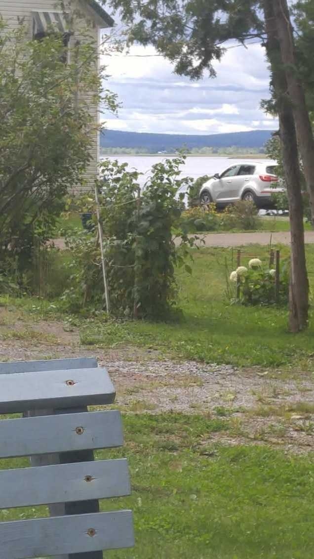 Terrain à vendre, vue sur l'eau — photo 1
