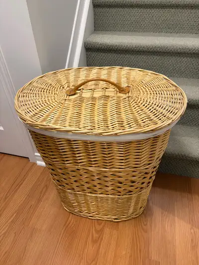 Panier à linge en osier, View more