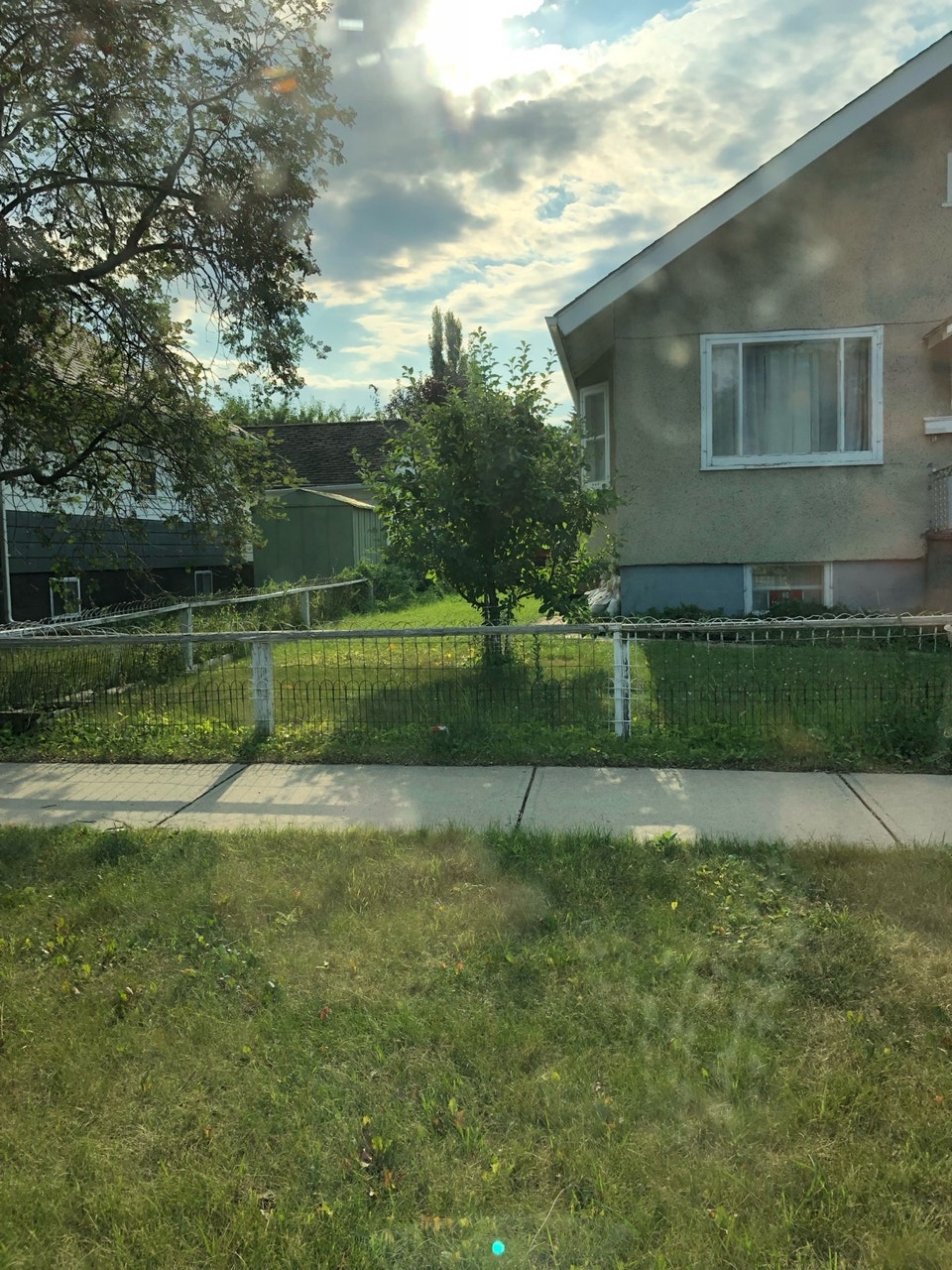 Renfrew House For Rent 2