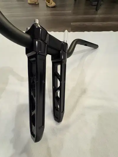 Boosted brad DMR 10 inch straight risers black anodized Odi vtwin bars Good shape 1 1/8”